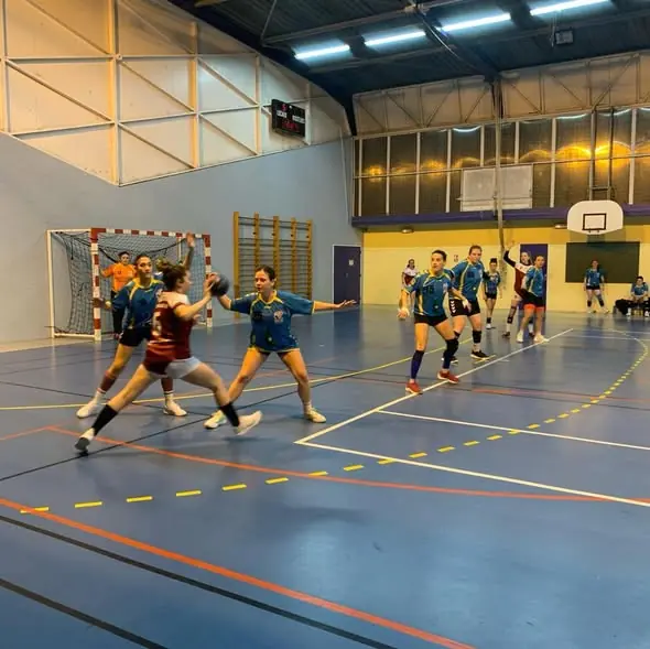 Joueuse de l'équipe féminine en action
